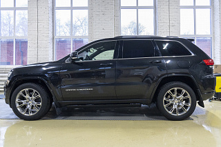Электрические Пороги ATS для Jeep Grand Cherokee WK2 (2013-2023)