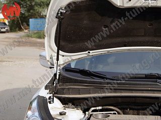 Упор капота Hyundai IX35