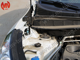 Упор капота Hyundai IX35